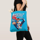Superman en Krypto stijgen Tote Bag (Dichtbij)