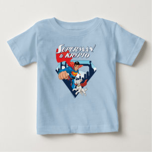 Superman & Krypto vliegen door de lucht
