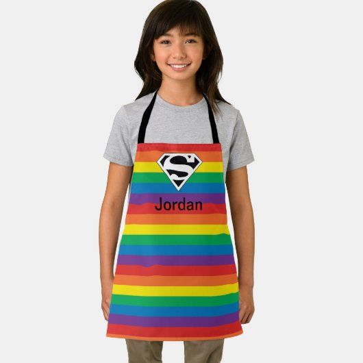 Superman Rainbow-Logo Schort (Insitu)