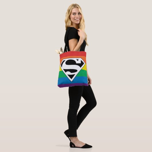 Superman Rainbow-Logo Tote Bag (Op model)