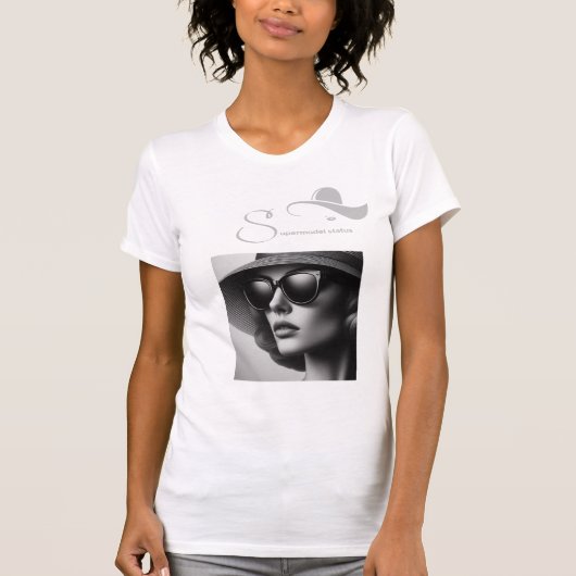 Supermodel status Tee, Woman, Proud, funny T-shirt (Voorkant)