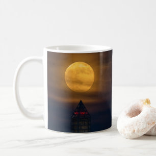 Supermoon over Washington Monument Koffiemok