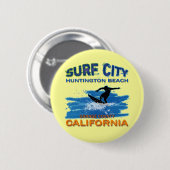 SURF CITY HUNTINGTON BEACH RONDE BUTTON 5,7 CM (Voorkant /achterkant)