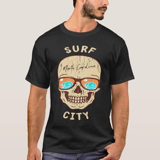 Surf City NC Summertime Vacationing Skull Sunglass T-shirt (Voorkant)