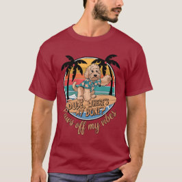 Surf Goldendoodle Vibes – Man, Waar is Mijn Bot? T-shirt