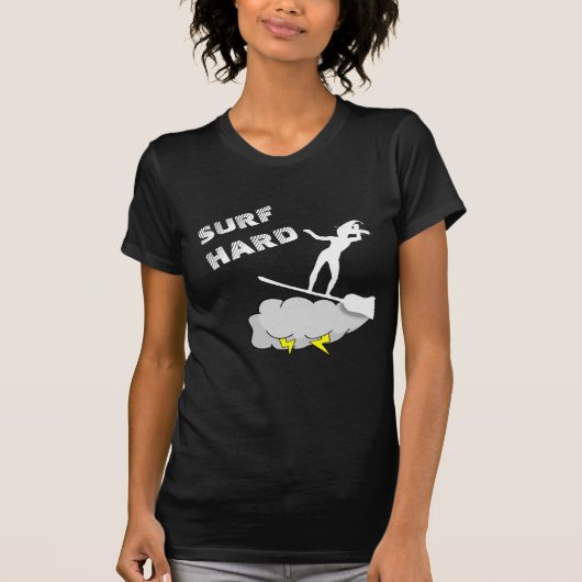 Surf hard als een heks zwart t-shirt (Voorkant)