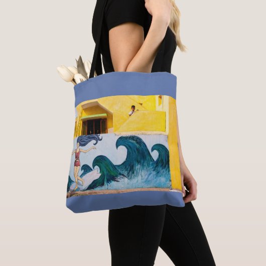 Surf in Mahabalipuram Tote Bag (Dichtbij)