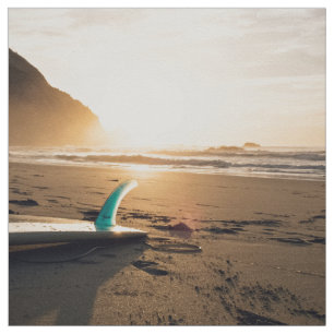 Surf leek op Surfboard lays op de zandstrand als Stof