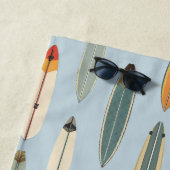 Surf Life - Retro Coastal Blue Surfboard Print Strandlaken (In situ)