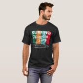 Surf Maui Hawaii Honolua Bay Surfboard Retro Vinta T-shirt (Voorkant volledig)