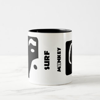 Surf Munkey logo over een mok