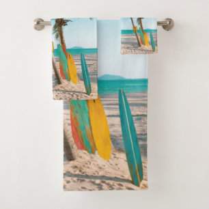 Surf planken op strandwerend kussen bad handdoek