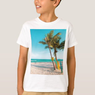 Surf planken op strandwerend kussen t-shirt