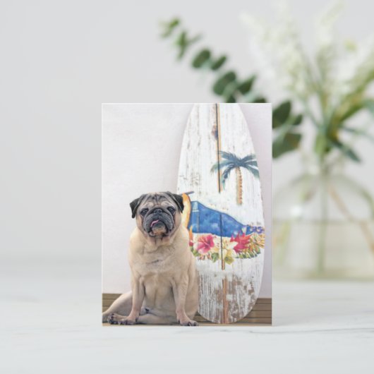 Surf Pug Briefkaart (Staand voorkant)