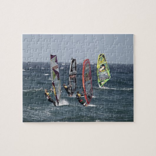 Surf voor sporten in de oceaangolven legpuzzel (Horizontaal)
