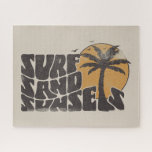 Surf Zand Zonsondergangen Beach Life Palm Tree Legpuzzel<br><div class="desc">"Surf Zand Zonsondergangen" t-shirt is de perfecte aanvulling op je zomerwand. Of je nu de golven aanslaat of alleen maar op het zand springt,  dit t-shirt heeft je bedekt. Laten we klaar zijn voor een zomer gevuld met surf,  zand en onvergetelijke zonsondergangen.</div>