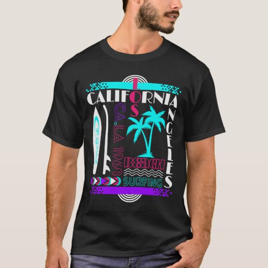 Surfboard Beach California Retro Surfing Windsurfi T-shirt (Voorkant)