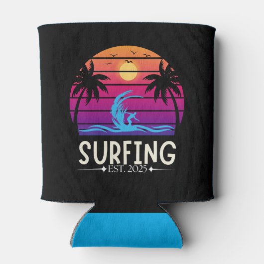 Surfen Est. 2025 Retro  Vacay Mode Surf Blikjeskoeler (Achterkant)