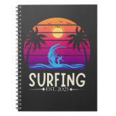 Surfen Est. 2025 Retro  Vacay Mode Surf Notitieboek (Voorkant)