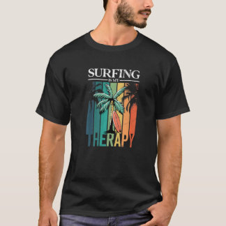 Surfen is mijn Therapy Retro Palm Tree Surfboard T-shirt