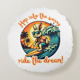 Surfen konijn rijden oceaan golven rond kussen