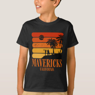 Surfen  Mavericks Beach Californië Retro S T-shirt