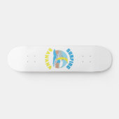 Surfen op de bananenwervel in de illustratie oceaa persoonlijk skateboard (Horizontaal)