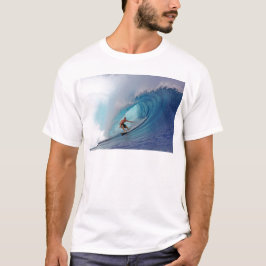 Surfen op de grote blauwe golf Mentawai-eilanden T-shirt
