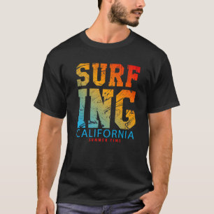 Surfen op het Californische T-shirt van de zomerti