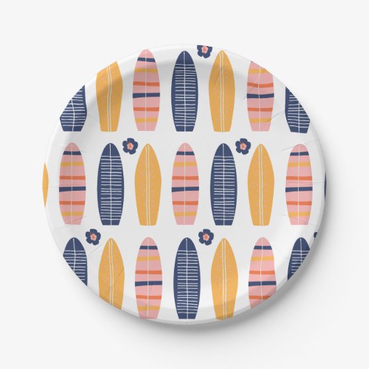 Surfen op roze surfplanken en bloemen verjaart papieren bordje (Voorkant)