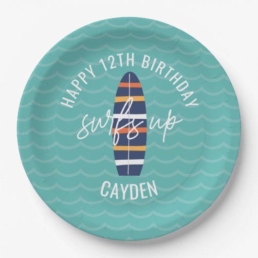 Surfen op surfboard en golven van 'Birthday' papie Papieren Bordje (Voorkant)