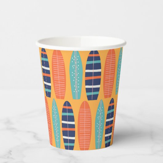 Surfen op surfplanken Oranje blauwe zomerzaterdag Papieren Bekers (Links)