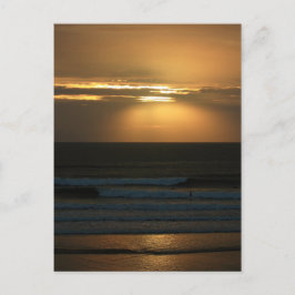 Surfen op zonsondergang in Polzeath Briefkaart