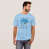Surfen vs. werken met leuke cartoon t-shirt (Voorkant volledig)