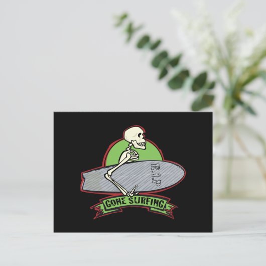 Surfende Halloween Skeleton Briefkaart (Staand voorkant)