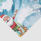 Surfende Kerstman op grote golf in Hawaï Tissuepapier (Detail)