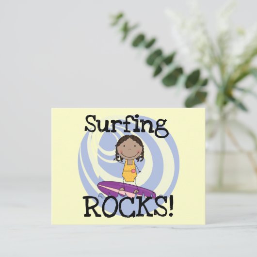 Surfende Rocks African American Girl Tshirts Briefkaart (Staand voorkant)