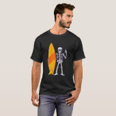 Surfende skeleton Halloween Thleed Surf Lovers T-shirt (Voorkant volledig)