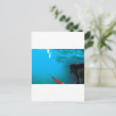 Surfer duiken onder een golf in Rapa Nui Briefkaart (Staand voorkant)