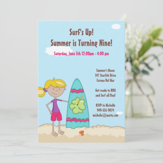 Surfer Girl Birthday Party Invitation Kaart (Staand voorkant)