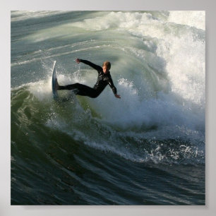 Surfer in een Poster waterkostuum