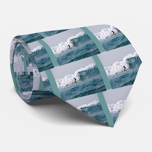 Surfer in Giant Hawaiian Wave Stropdas (Opgerold)