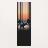 Surfer loopt naar strand op zonsondergang | SURF Yogamat (Voorkant)