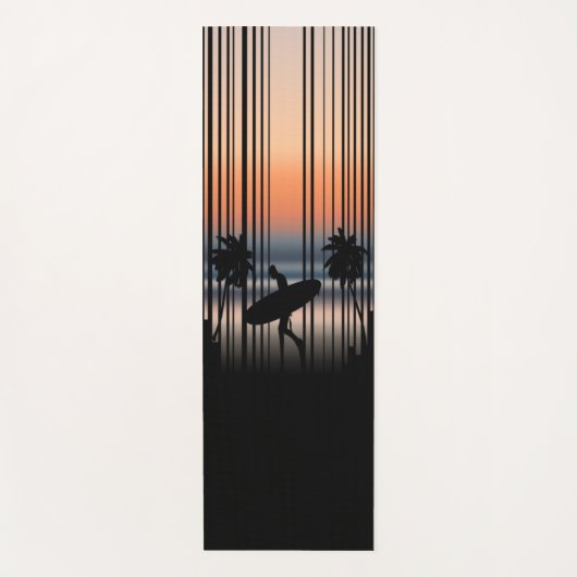 Surfer loopt naar strand op zonsondergang | SURF Yogamat (Voorkant)