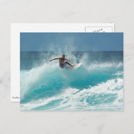 Surfer op een briefkaart met grote golven (Voorkant / Achterkant)