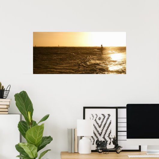 Surfer op Sunset - Oahu, Hawaii Poster (Thuiskantoor)