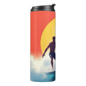 Surfer op zonsondergang thermosbeker (Gedraaid links)