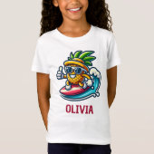 Surfer Pineapple Hits The Waves Gepersonaliseerd T-shirt (Voorkant)