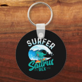 Surfer Saurus Rex Surfende Dinosaurus Surf Dino Su Sleutelhanger (Voorkant)