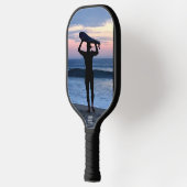 Surfer Silhouet met Nautilus aan de andere kant Pickleball Paddle (Links)